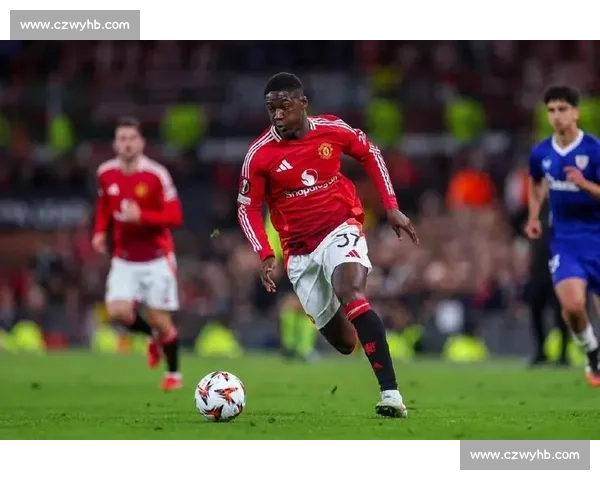 曼联 15 岁新星转发国家德比，助威皇马引热议